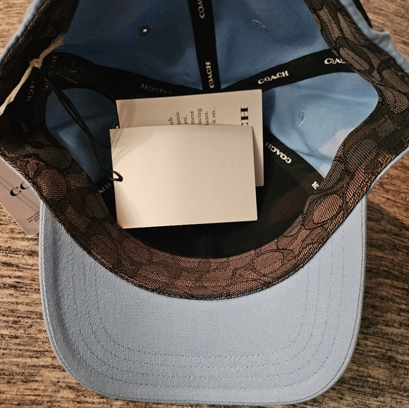 Coach hat - Picture 3 of 4